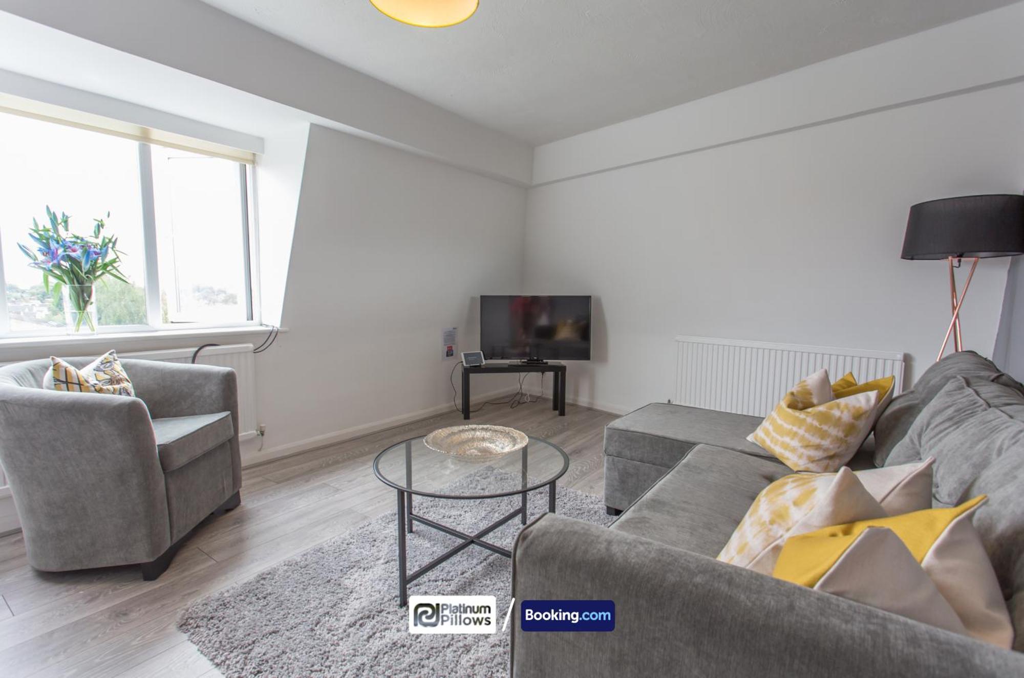 Oxford Apt Near Jr Hospital & Universities, Great Weekly & Long Stay Offers Bagian luar foto