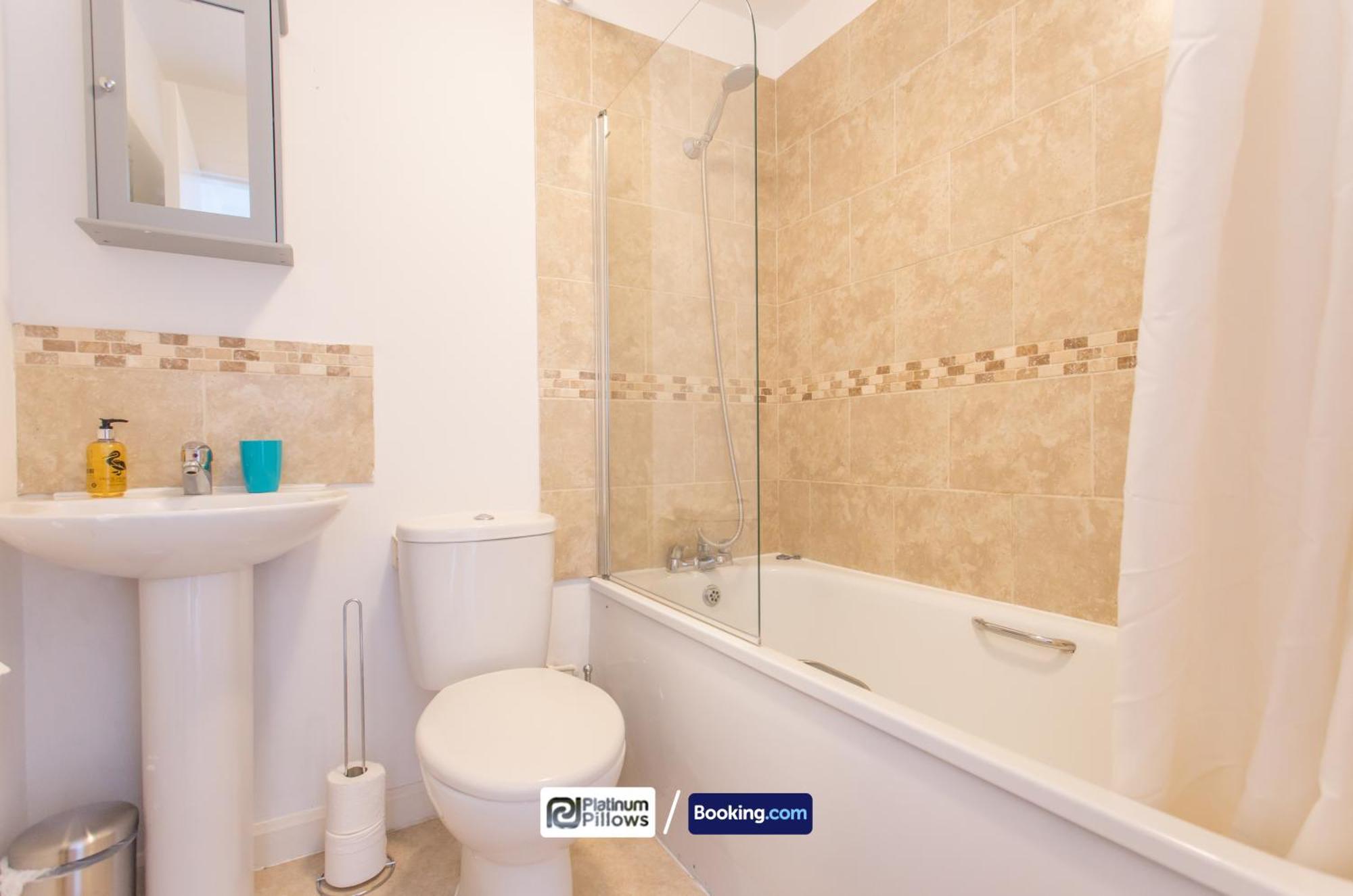 Oxford Apt Near Jr Hospital & Universities, Great Weekly & Long Stay Offers Bagian luar foto