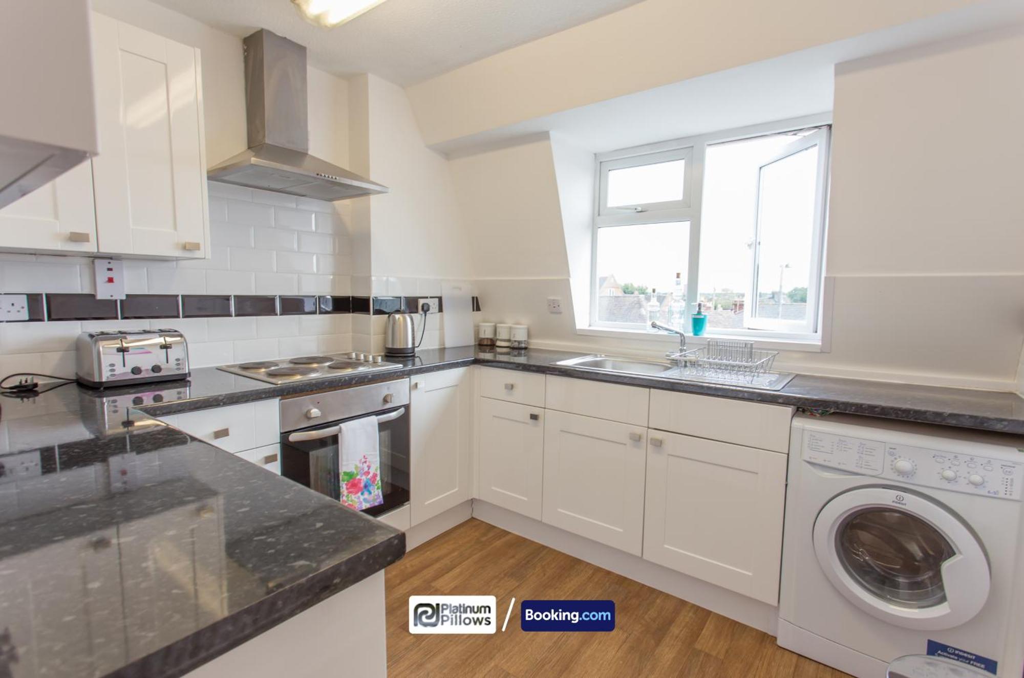 Oxford Apt Near Jr Hospital & Universities, Great Weekly & Long Stay Offers Bagian luar foto