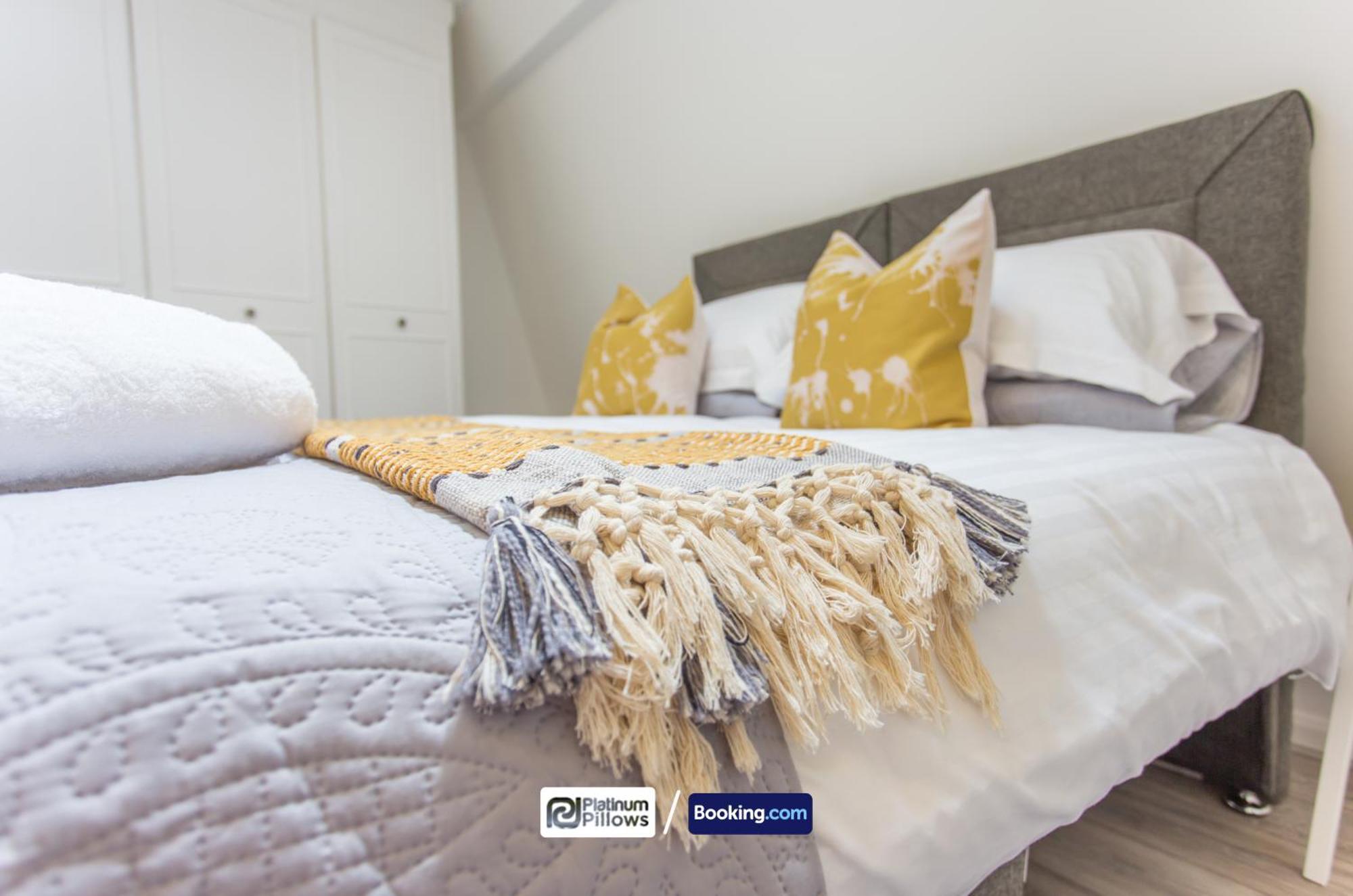 Oxford Apt Near Jr Hospital & Universities, Great Weekly & Long Stay Offers Bagian luar foto